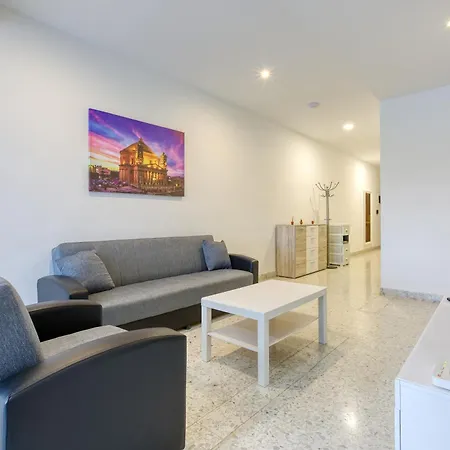 Lovely 2br With Spacious Terrace In By 360 Estates