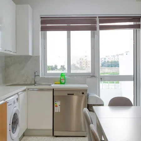 Lovely 2br With Spacious Terrace In By 360 Estates Gzira