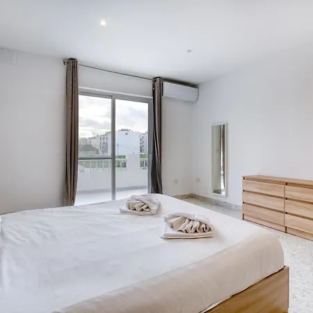 Lovely 2br With Spacious Terrace In By 360 Estates Apartament *