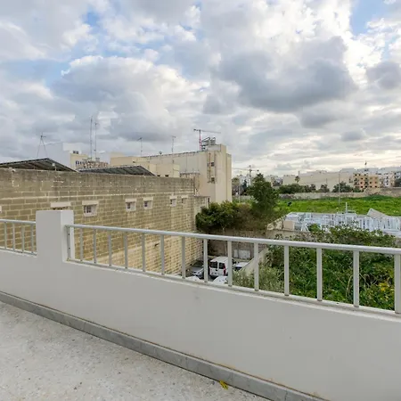 Lovely 2br With Spacious Terrace In By 360 Estates Gzira