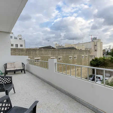 Apartment Lovely 2br With Spacious Terrace In By 360 Estates