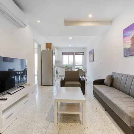 Lovely 2br With Spacious Terrace In By 360 Estates *
