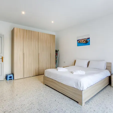 Appartamento Lovely 2br With Spacious Terrace In By 360 Estates Gzira