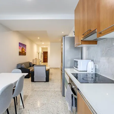 Lovely 2br With Spacious Terrace In By 360 Estates * Gzira