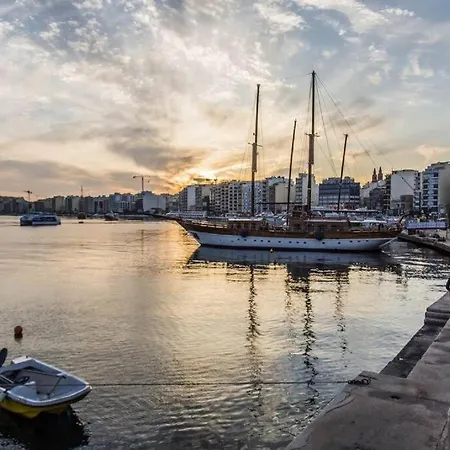 Lovely 2br With Spacious Terrace In By 360 Estates Apartment